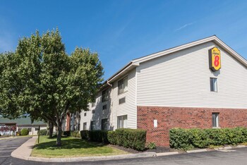 Super 8 by Wyndham Henrietta/Rochester Area in Henrietta, New York