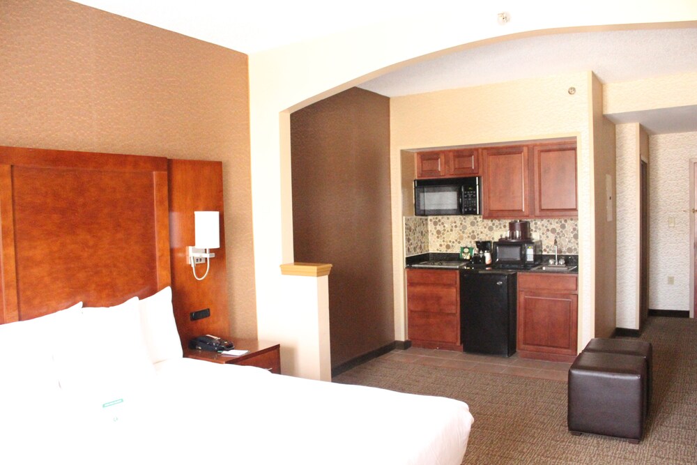 Quality Suites Nyc Gateway Hudson 1 0 4 Price Address