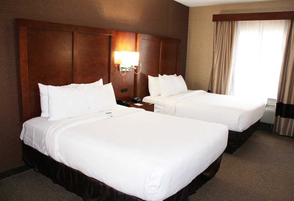 Quality Suites Nyc Gateway Hudson 1 0 4 Price Address