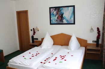 Hotel Mainbogen Hotel Mainbogen