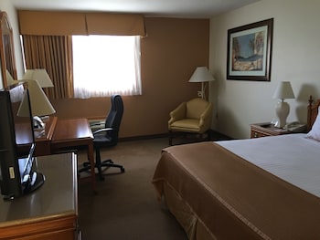 Double Room, 2 Double Beds, Pool View