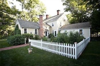Country Loft Bed & Breakfast in Woodbury, Connecticut