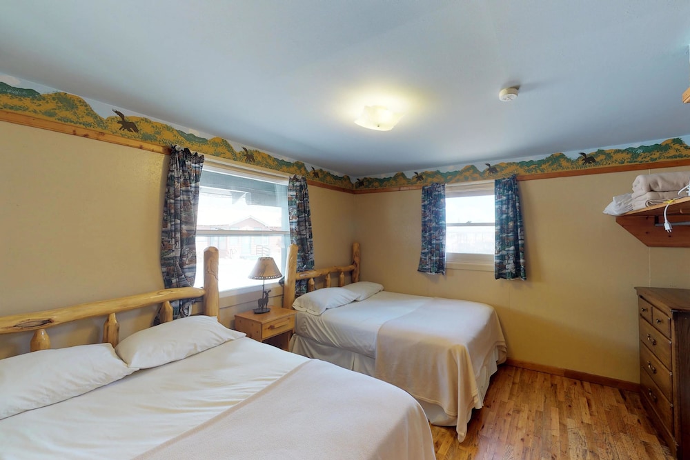 Foothills Lodge And Cabins Rio Grande Price Address Reviews