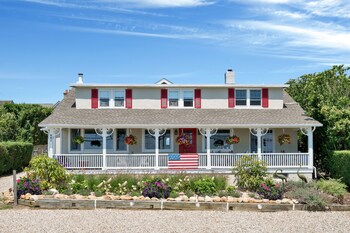 Sunrise Guest House in Montauk, New York