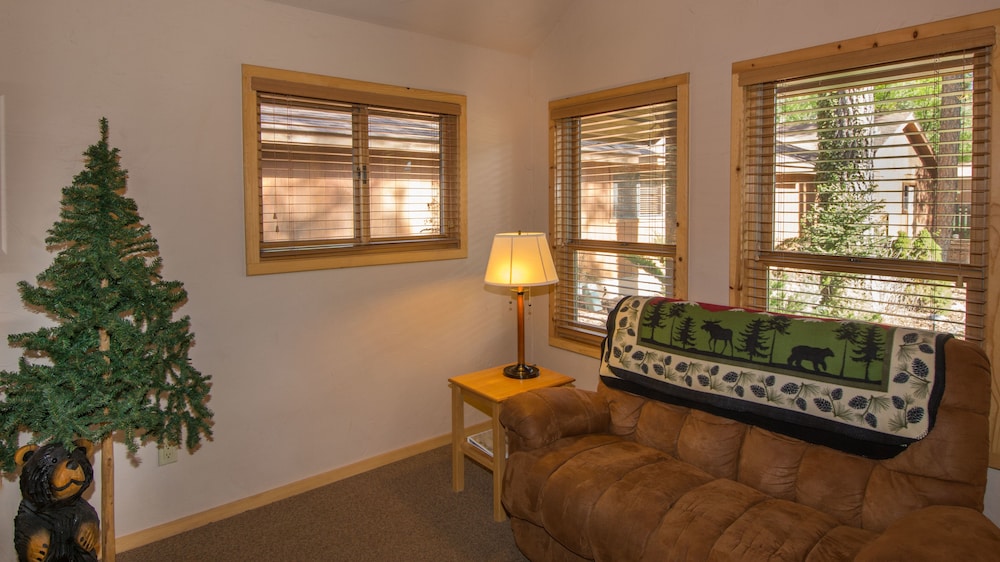 Shadow Mountain Lodge And Cabins Lincoln New Mexico Price