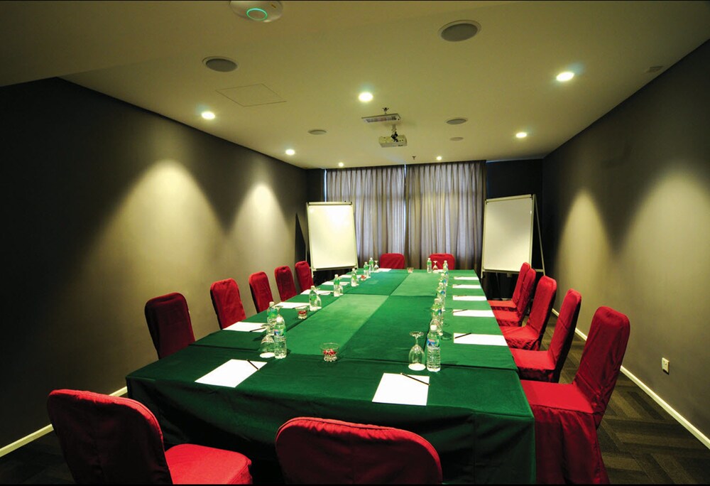 Malacca Hotels u2013 Book Hotels in Malacca @ Rs. 374 Get Upto 60% Off 