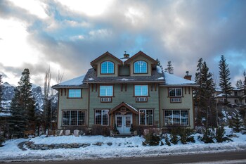 Creekside Villa Creekside Villa