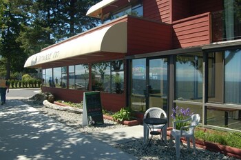 Driftwood Motor Inn Driftwood Motor Inn