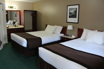 Monashee Lodge Monashee Lodge