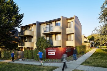 Manuka Park Apartments Manuka Park Apartments