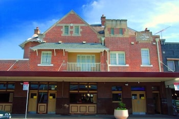 Captain Cook Hotel Captain Cook Hotel
