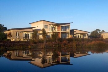Broadbeach Inverloch Resort Broadbeach Inverloch Resort