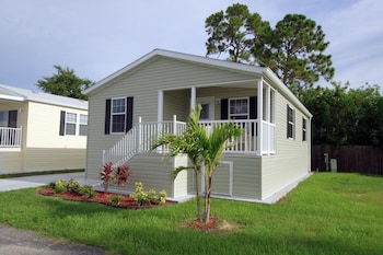 Siesta Bay RV Resort Siesta Bay RV Resort
