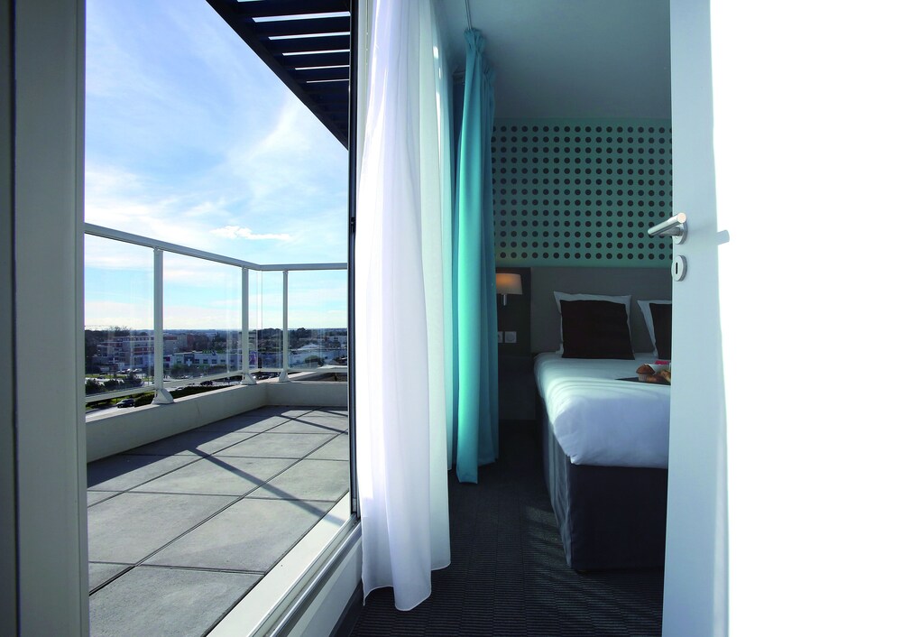 Get Condo 2 chambres sur la plage de myrte Free