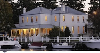 Oscars Waterfront Boutique Hotel Oscars Waterfront Boutique Hotel