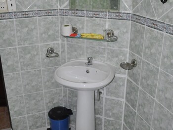 1 bed in 4-bed dormitory (mixed)