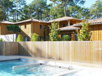 Domaine du Ferret Balnéo & Spa Domaine du Ferret Balnéo & Spa