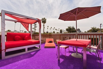 Beverly Hills Modern Guesthouse in Beverly Hills, California