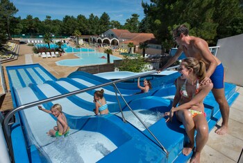 Camping Le Bois Dormant Camping Le Bois Dormant