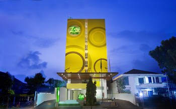 Zest Hotel Bogor Zest Hotel Bogor