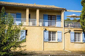 tarifs reservation hotels Auberge Lou Caleou