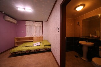 Jeju Gdygla Guesthouse Jeju Gdygla Guesthouse