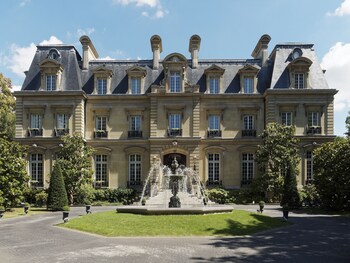 tarifs reservation hotels Saint James Paris - Relais & Chateaux