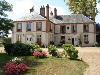 tarifs reservation hotels Hotel La Villa des Bordes