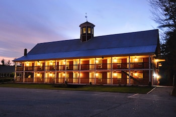 Mountain Village Lodge in Bethel, Maine