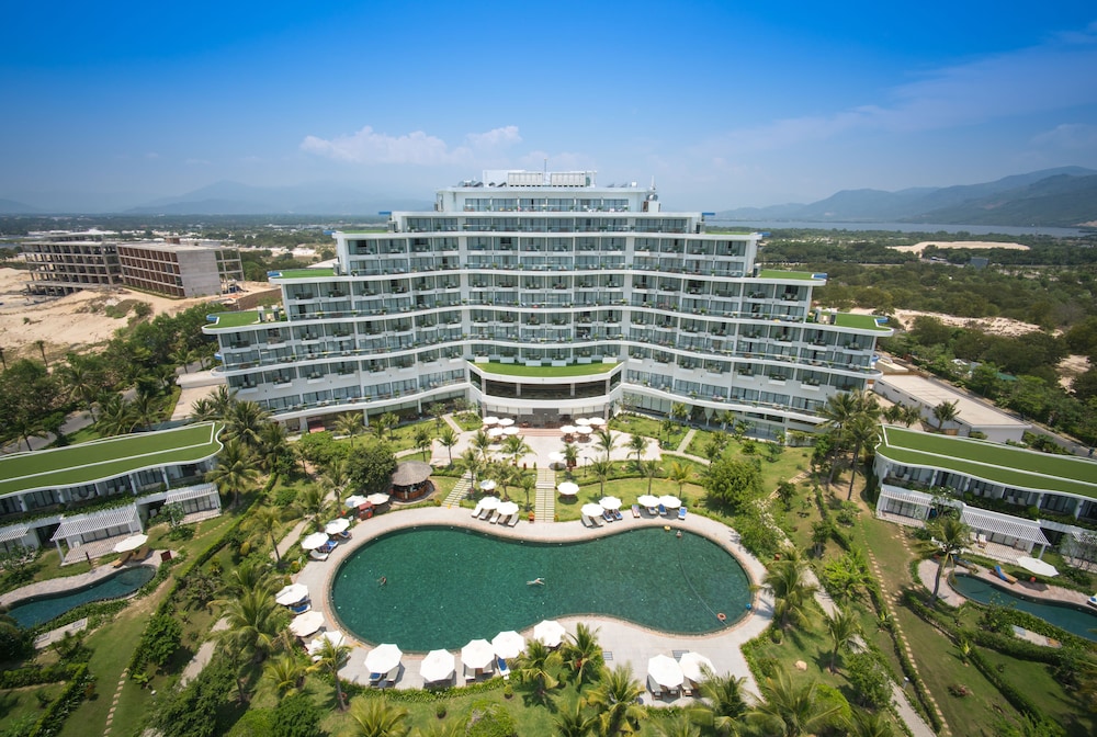 Best Beach Resorts Near Cam Ranh Vietnam Best Beach Resorts Near Cam Ranh Vietnam