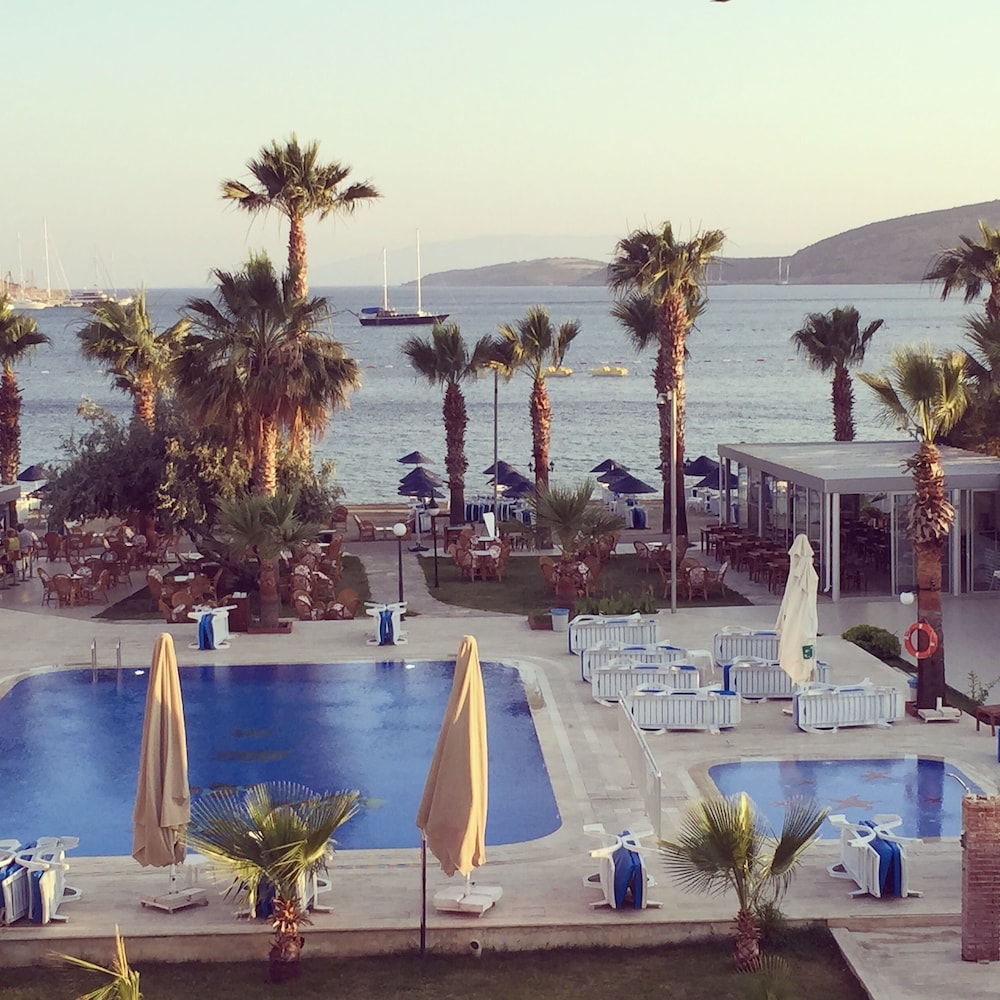 Nagi Beach Hotel Bodrum Hotel Price Address Reviews