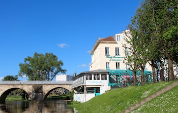 tarifs reservation hotels Hotel Restaurant L'Esturgeon