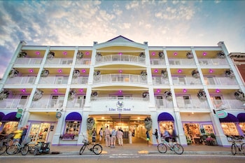 The Lilac Tree Suites & Spa The Lilac Tree Suites & Spa