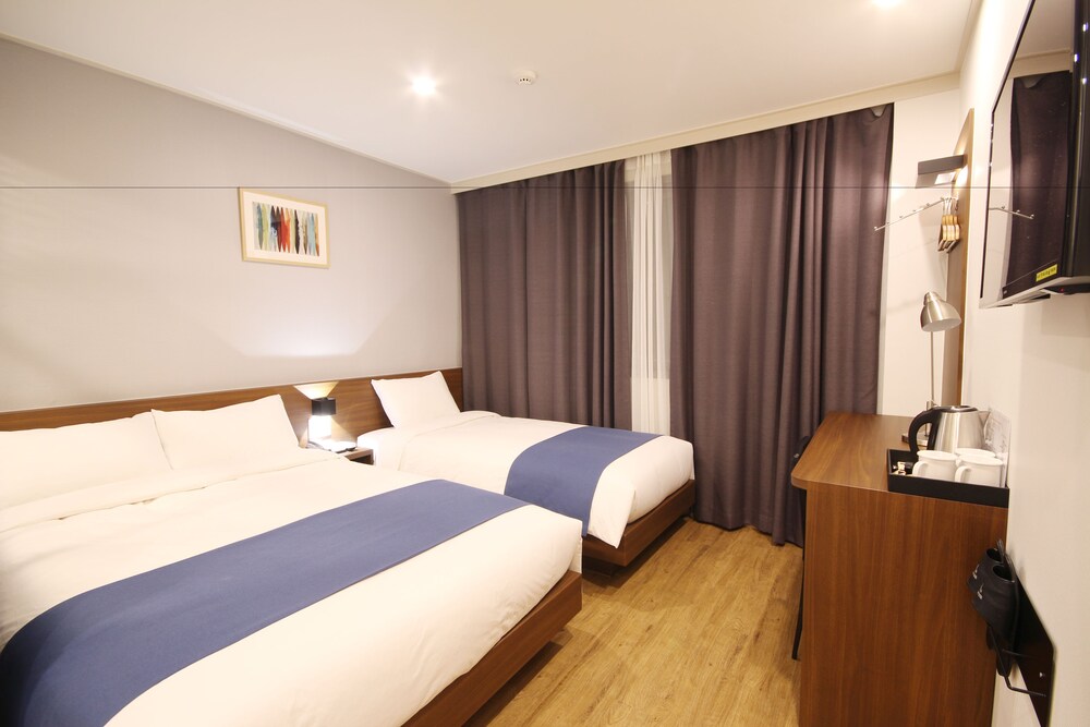 Busan Hotels - All Hotels in Busan Area