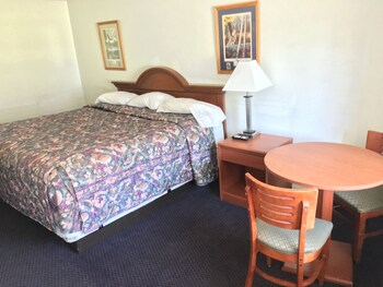 Campus Inn Motel in Baraboo, Wisconsin