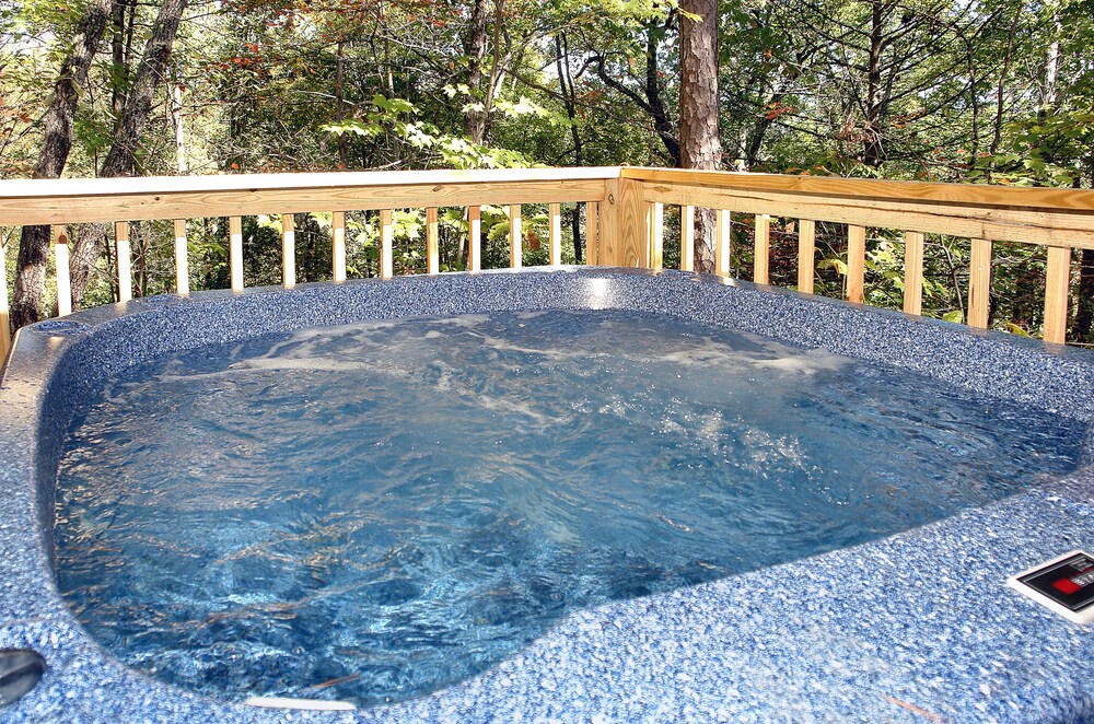 Affordable Cabins In The Smokies Pigeon Forge Tn Price Address