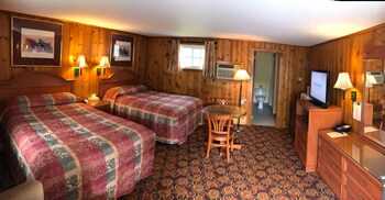 Lantern House Motel in Great Barrington, Massachusetts
