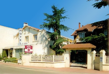 tarifs reservation hotels Hôtel le Lyon Bron