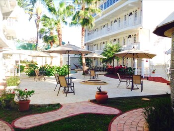 The Village Inn Hotel The Village Inn Hotel