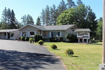 Edelweiss Motel in Hayward, Wisconsin