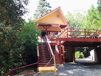 Arrowhead Mountain Inn Arrowhead Mountain Inn