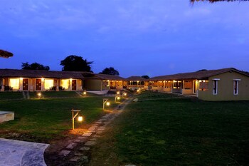 Asiatic Lion Lodge Asiatic Lion Lodge