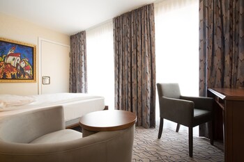 Club Double Room, Kitchenette