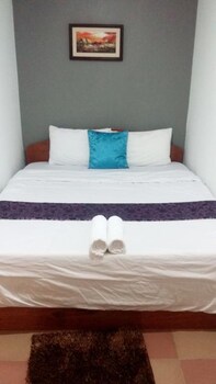 Small Single Room with Fan