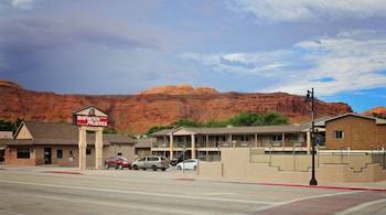 Bowen Motel Bowen Motel