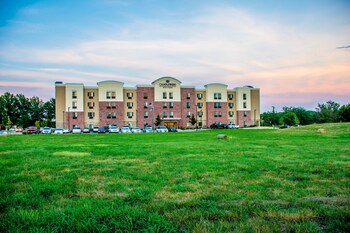 Candlewood Suites Overland Park Candlewood Suites Overland Park