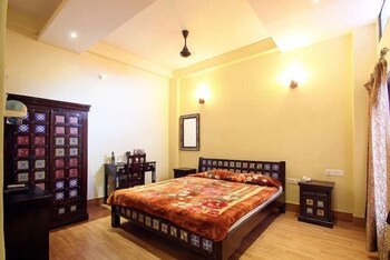 Deluxe Room, 1 Double Bed, River View