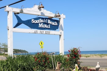 Southold Beach Motel in Southold, New York