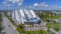 Nuvo Suites Hotel