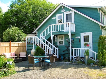Enchanted Cottages in Seaview, Washington
